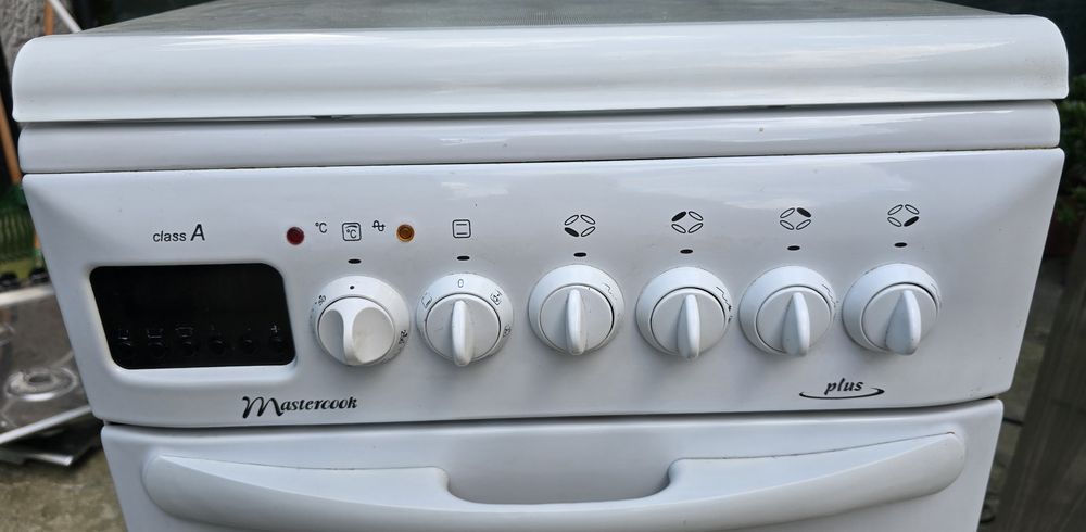 Kuchnia gazowo-elektryczna Mastercook Biała 50 cm Grill Rożen