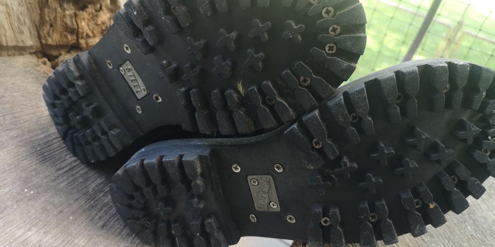 glany buty STEEL czarne skórzane 40 dziurkowe - rozmiar 41