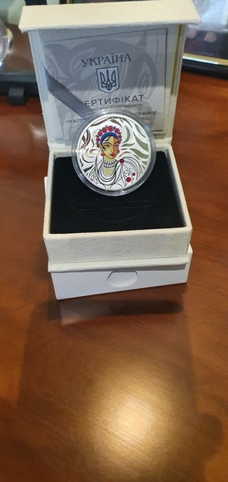 Монета НБУ  Світ мистецтва кутюр'є. Любов Панченко