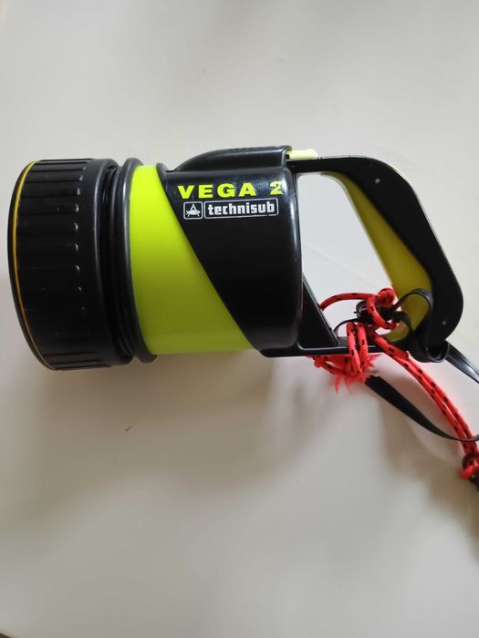 Latarka Vega 2 Technisub