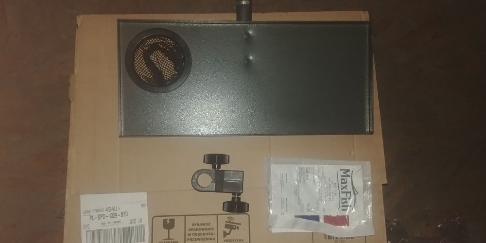 Tacka na przybory do łowienia ryb.