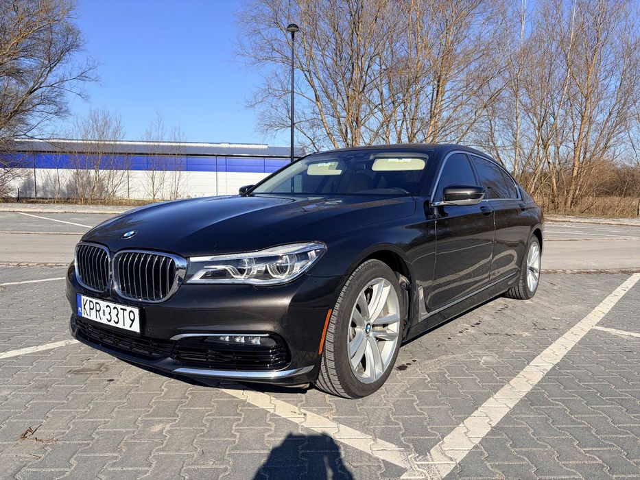 BMW Seria 7 BMW G12 750i 2016r