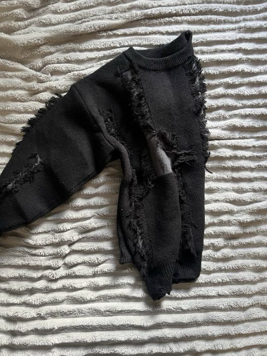 Кофта distressed / destroyed style
