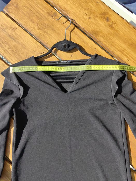 Letnia sukienka do kolan Violeta by Mango,  XS, dekolt V,  czarna stan dobry