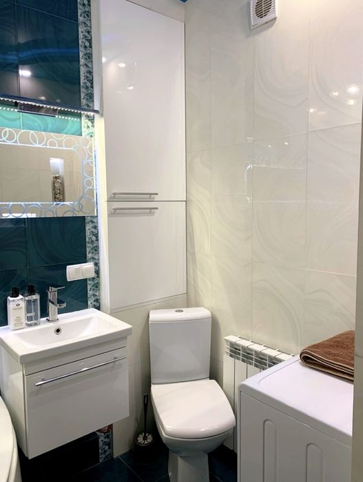 Продам 3 кімнатну квартиру на Дніпробуді