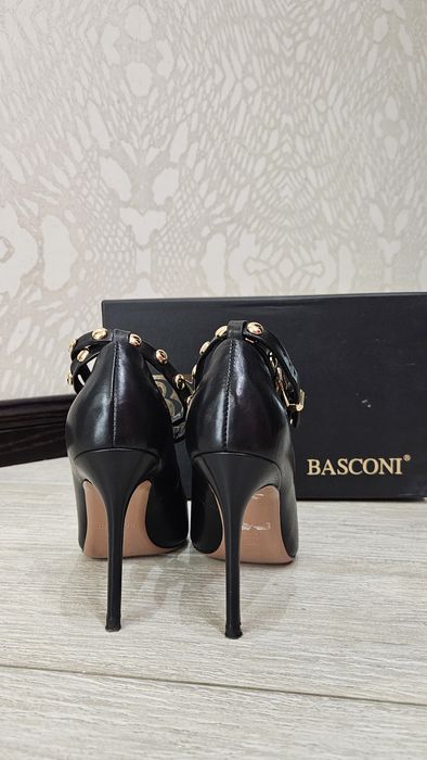 Туфли лодочки Basconi 35 р.