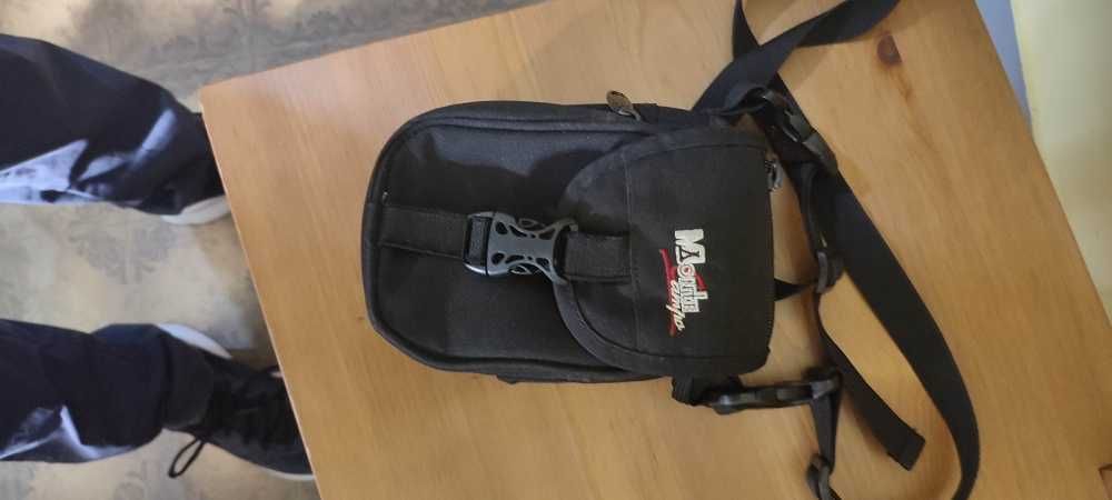 Bolsa de Cintura / Tiracolo Monte Campo (Preta)
