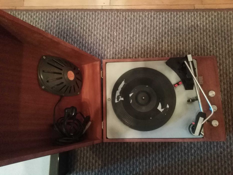 Gramofon  Fonica WG-510