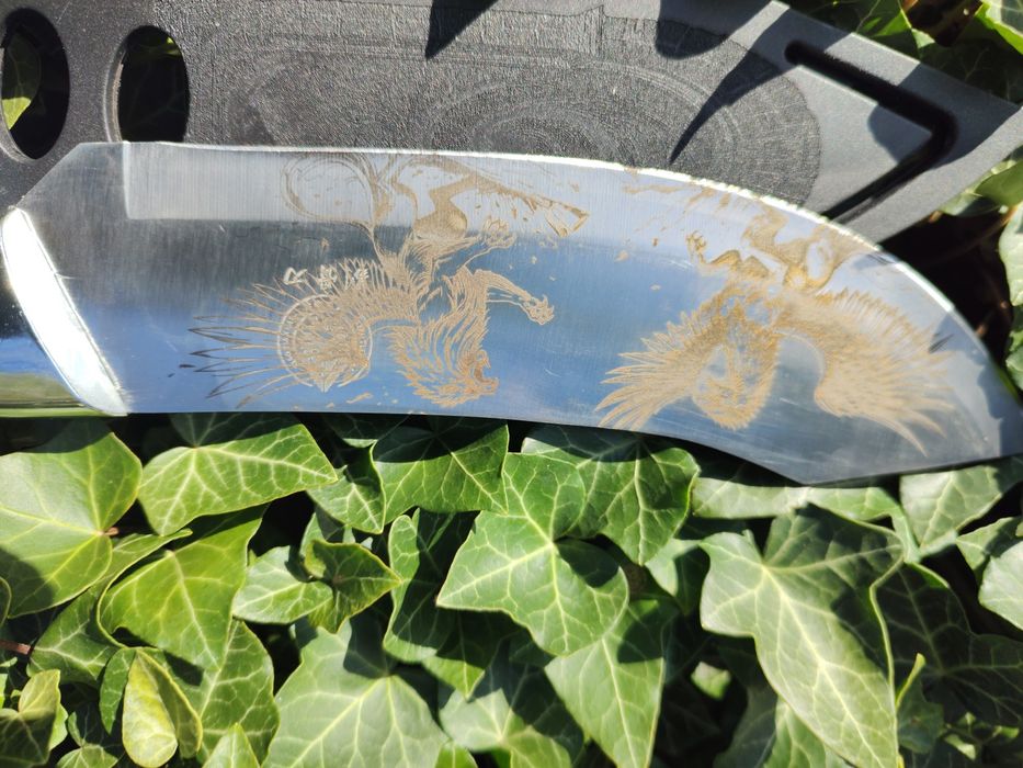 Nóż z gryfem i hipogryfem