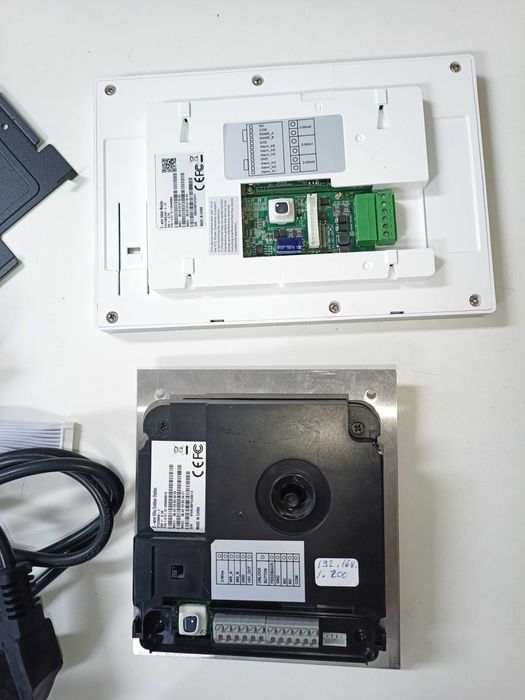 Vídeo Porteiro com ligação pela net.