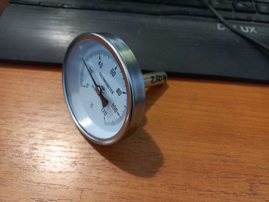 Коптильня горячего копчения из нержавейки с гидрозатвором для дома