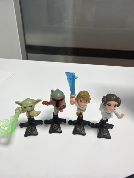 Kinder Niespodzianka  Star wars figurki