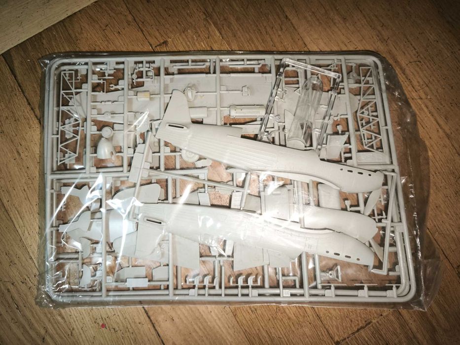Модель icm 1/48 Як-7А Як-7УТИ