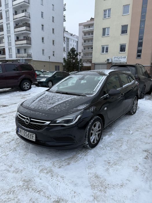 Opel Astra  K 2018 rok