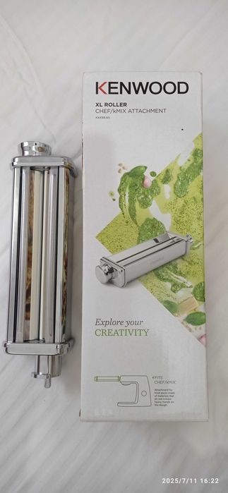 Кухонна машина Kenwood Chef XL Titanium KVL8300S — БЕЗ ДОД. НАСАДОК