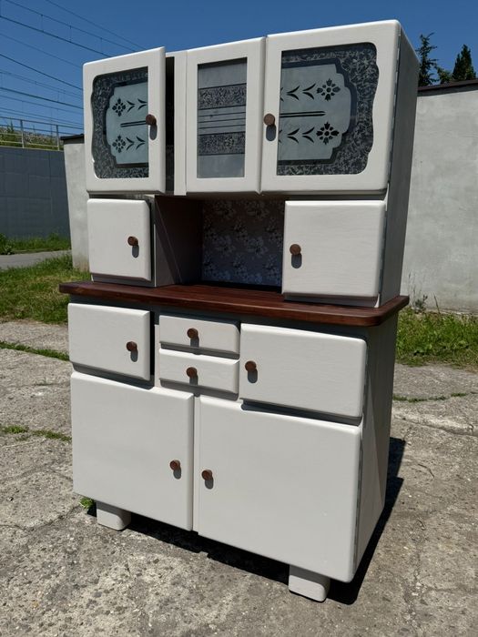 Kredens -komoda drewniana