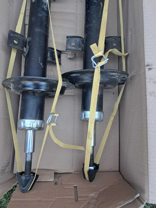 Amortyzatory tylne Alfa 147