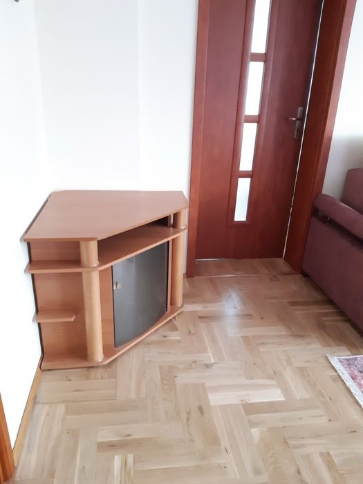 Szafka narożna pod telewizor