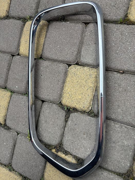 Решітка радіатора (рамка) bmw x2 f39 права 7424778-А-ZS