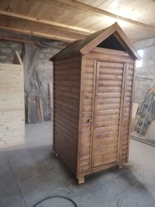 Деревяні туалети