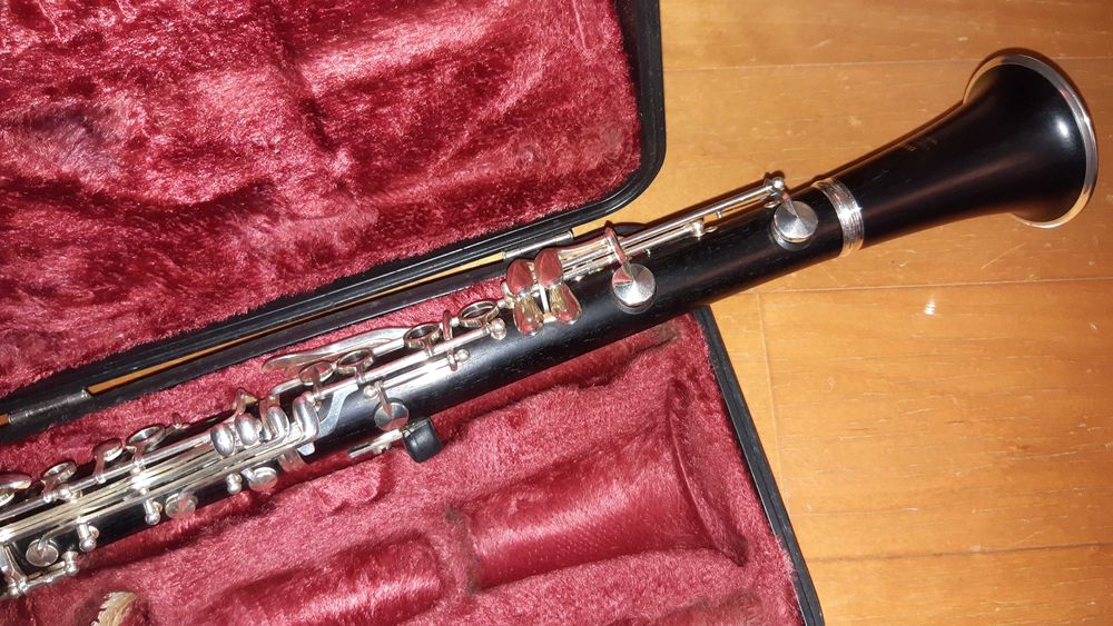 Clarinete Sib Yamaha  YCL  64  Japan ( chaves prateadas)