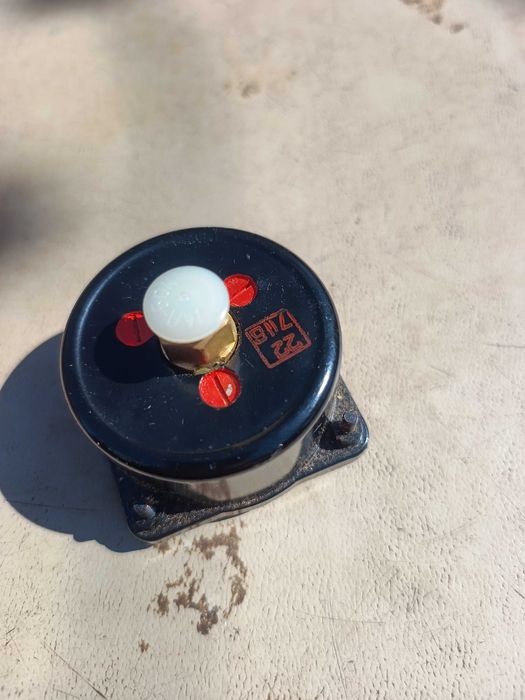 Манометр ма-25км