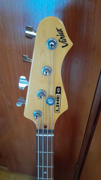 Pack Completo Baixo Elétrico + Amplificador + Mesa e Acessórios