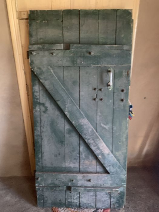 Продам две двери или петли - раритет