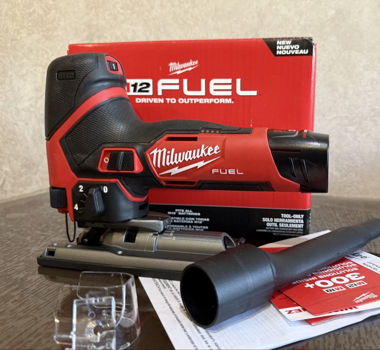 Лобзик Milwaukee M12 FUEL 2545-20