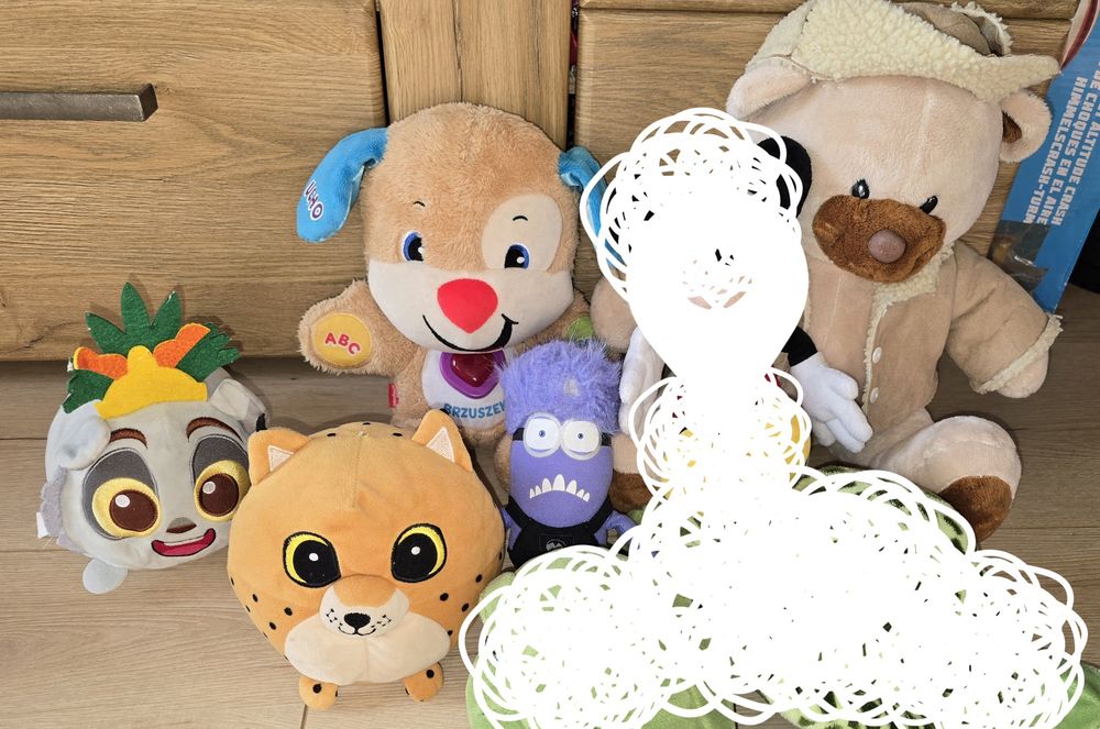 Pluszaków zestaw maskotek zły minionek król Julian