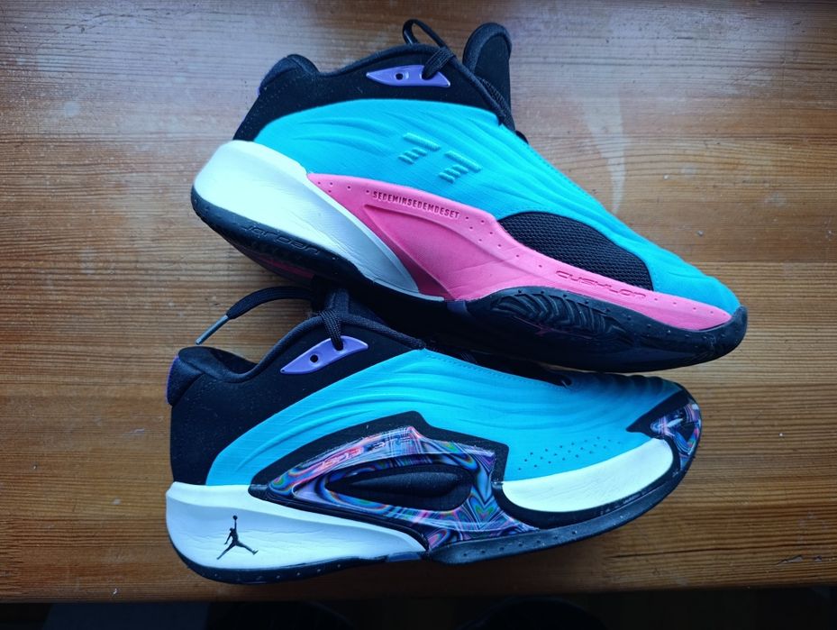 Jordan Luka 3 roz. 42,5 z autografem