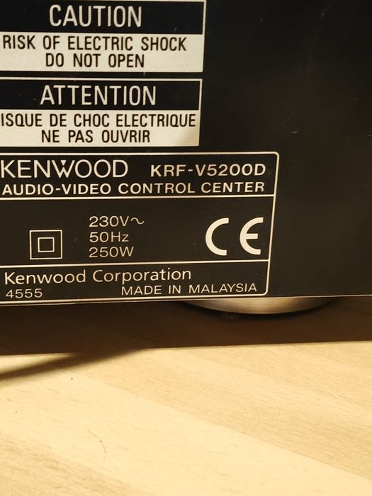 Amplituner Kenwood KRF-V5200 D  5.1