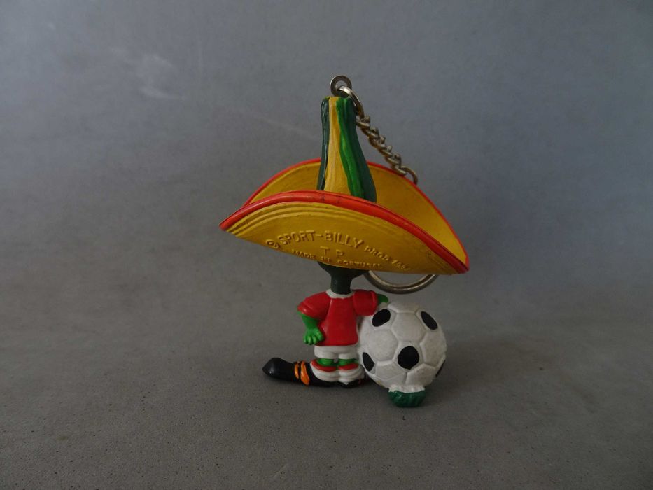 Figura Piqué em PVC - Mascote de futebol Mundial México 86 Maia Borges