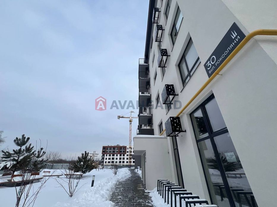 Продається 2кім.кв 69м2 з виглядом на високий замок.
