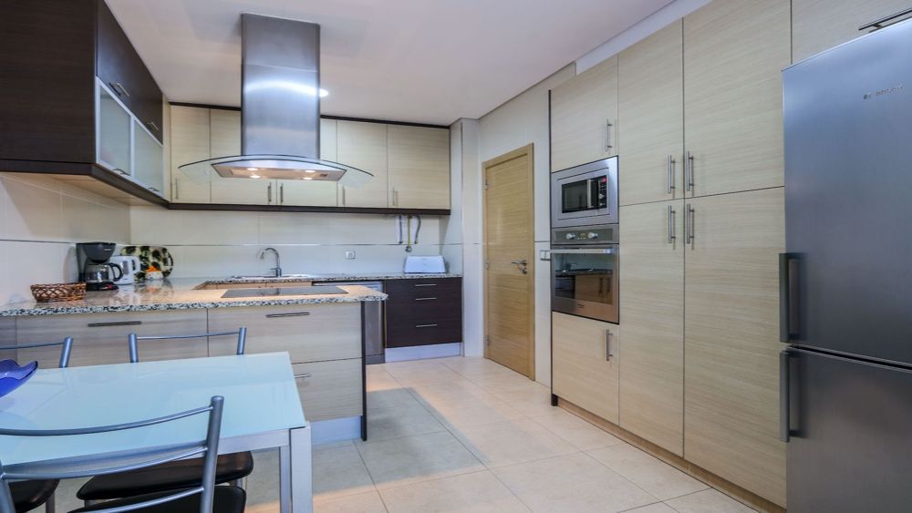 Moradia M4 c/ Piscina p/ Férias. Albufeira-Algarve.