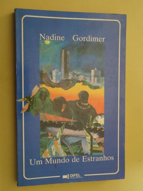 A World of Strangers by Nadine Gordimer