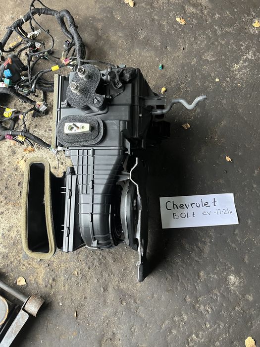 Печка салона chevrolrt bolt ev 17-21 рік
