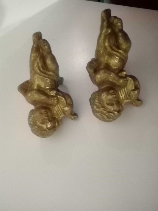 ANJINHOS porta guardanapos em pedra dourados