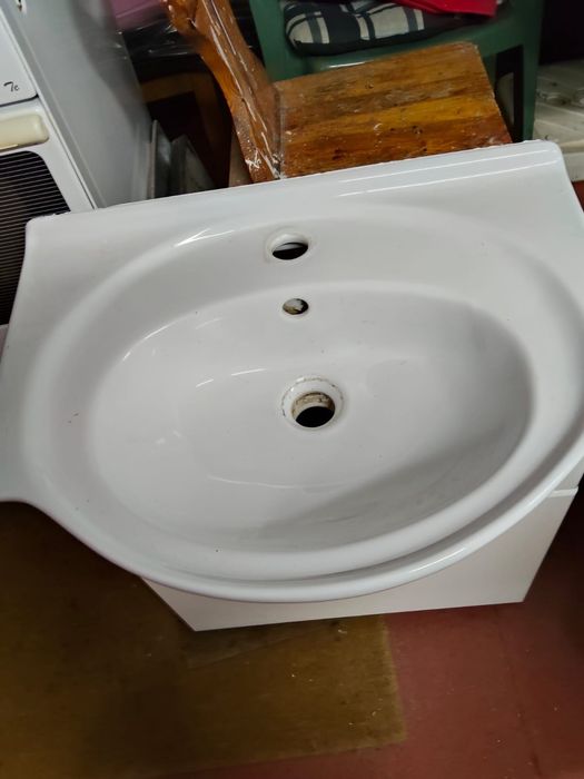 Wanna i szafka łazienkowa z umywalka - Zielona Góra