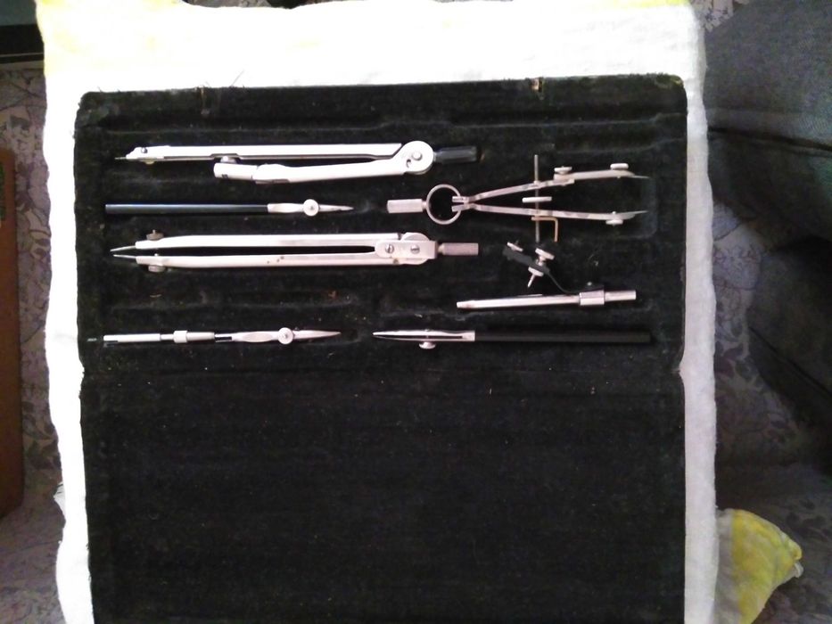 готовальня  не повний комплект