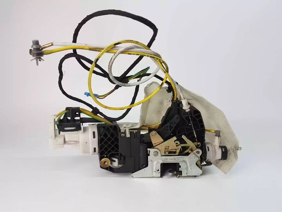 FECHADURA PORTA TRASEIRA DIREITA MERCEDES-BENZ CLASSE S 2001 -2207306035