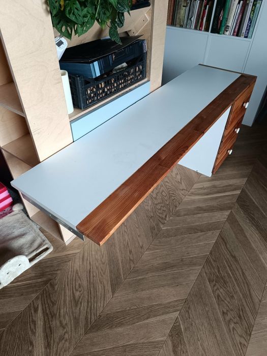 Blat dzieciecy z szufladami drewno i plyta 155x42