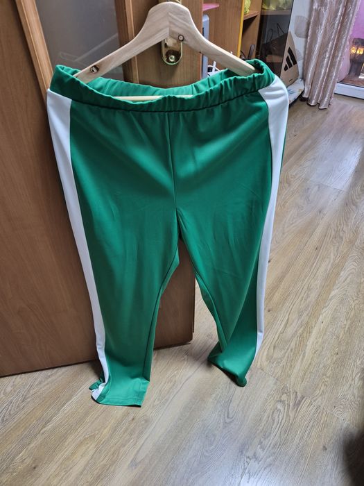 Продам бомбер і штани..