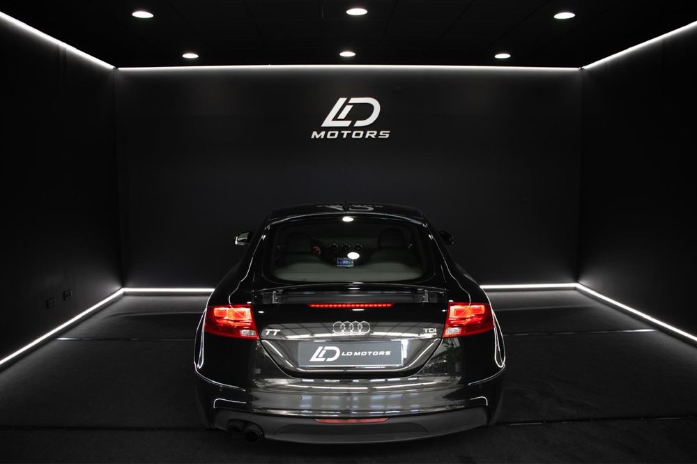 Audi TT 2.0 TDI 170 CV Ano 2012 ( Versao SLIne )