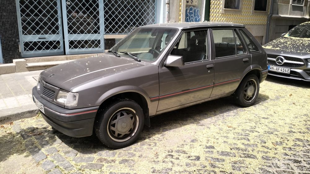 Opel corsa A 1.2 S Sport