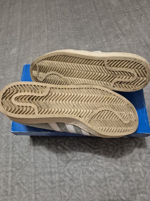 Женские кроссовки Adidas