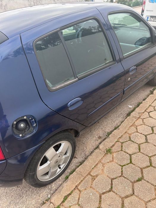 Renault clio negociável
