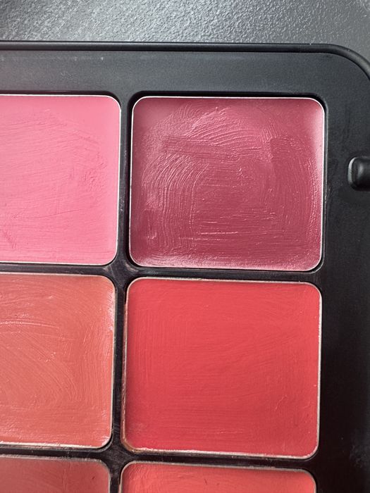 Палетка MakeupforEver, б/у, відкрита в серпні 2025