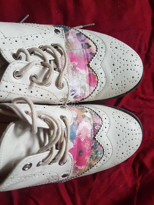 Trzewiki buty  eleganckie  roz. 39