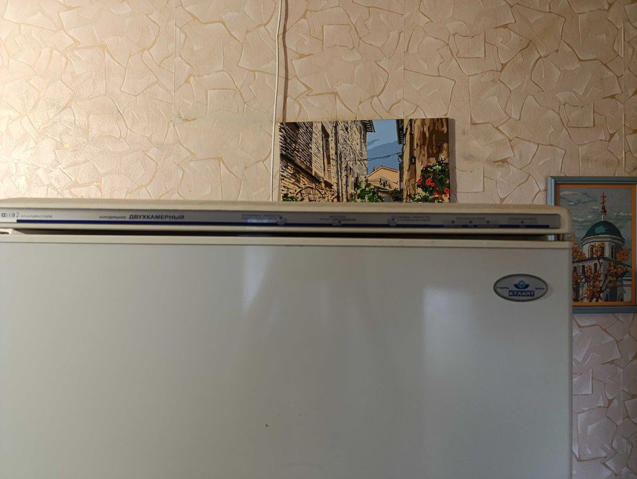 Продам холодильник атлант
